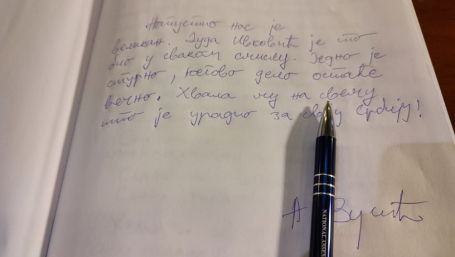 PREDSEDNIK VUČIĆ ODRŽAO GOVOR NA KOMEMORACIJI DUDI IVKOVIĆU: Srbija ga zaboraviti neće, neka mu je večna slava