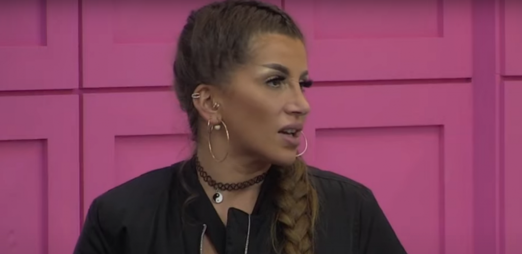 MORALIŠE, A KRADE! Dalila Dragojević uhvaćena kako Mensuru izvlači novac iz džepa, kamere sve zabeležile!