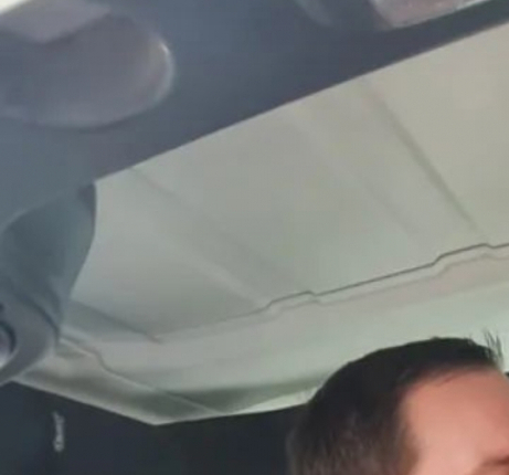 SRPSKI POLITIČAR STAO NA LUDI KAMEN Mlada blistala u venčanici modernog kroja, čestitke pljušte sa svih strana