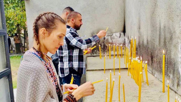 BOŽIĆNA ČESTITKA JELENE ĐOKOVIĆ RASPLAKALA JE CEO SVET "Duboko udahnem, da se smirim"