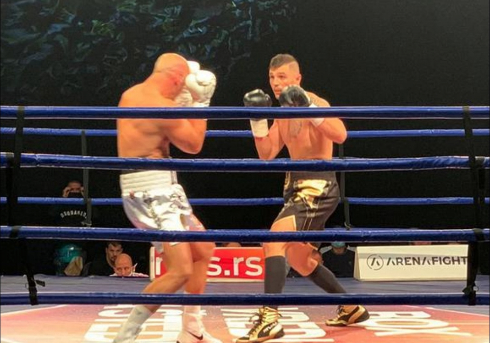 CRNOGORAC SRPSKIH KORENA DEO SVETSKOG SPEKTAKLA! Prašović iz Beograda otišao  u London po svetsku titulu!