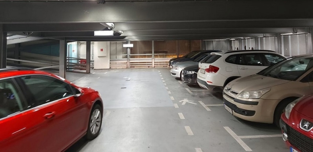 SVE VEĆA POTRAŽNJA ZA GARAŽAMA U BEOGRADU Detaljan cenovnik, evo koliko košta zakup parking mesta na mesečnom ,a koliko na godišnjem nivou