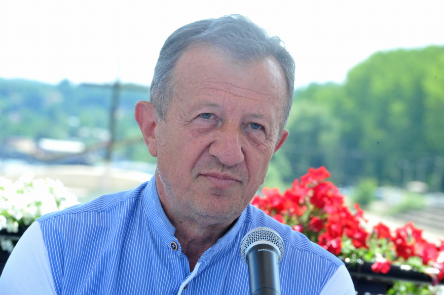 ŽIKA PROMENIO PROFESIJU Poznati voditelj napravio drastičan potez nakon penzionisanja