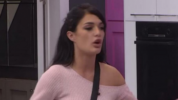 NIJE USPEO DA TE UPRLJA! Potresna ispovest o silovanju Viktorije Mitrović potresla je javnost, a sada zadrugarka milionima poručuje samo jedno!