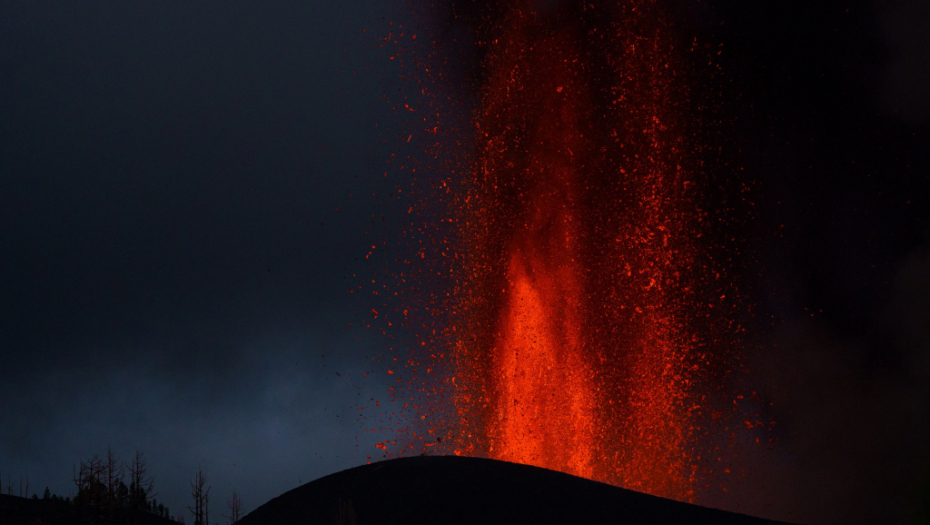 Dodatna evakuacija zbog erupcije vulkana (VIDEO)