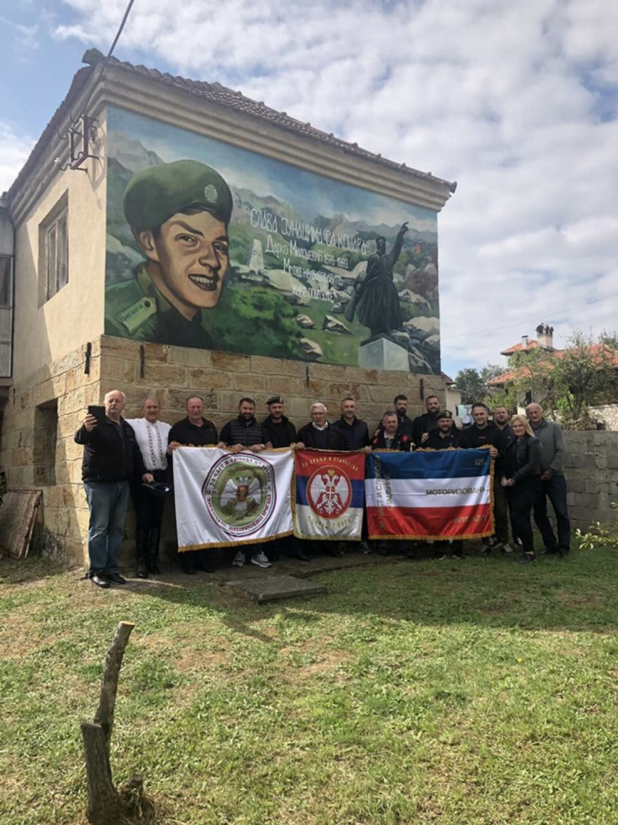 HEROJ SA KOŠARA DOBIO MURAL U SVOM RODNOM MESTU Srbija nikad neće zaboraviti junake koji su dali živote za slobodu svoje zemlje (FOTO)