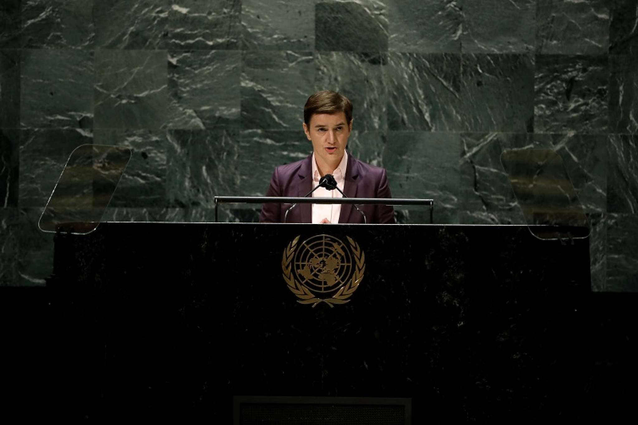 MEĐUNARODNA ZAJEDNICA ZNA DA SU SRBI ŽRTVE Đurić: Priština povlači poteze koji vode ka eskalaciji