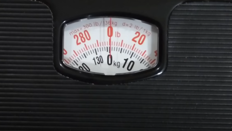 HRVATSKE ŠKOLE MENJAJU PRAVILA Više neće biti grupnog merenja kilaže učenicima