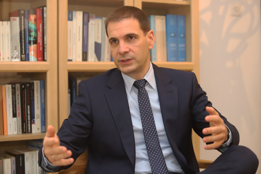 MILOŠ JOVANOVIĆ O AKTUELNIM POLITIČKIM PITANJIMA: Ili ćemo svi završiti u rijalitiju ili će se nešto promeniti