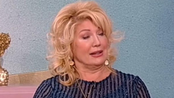 ONE SU SE NAŠLE U CENTRU PO*NO SKANDALA! Voditeljka je decu molila da ne pričaju ko im je majka, pevačica preživela haos, a evo ko je najviše profitirao!