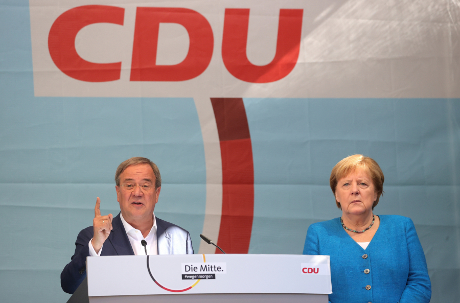 LAŠET NE ODUSTAJE Želi da privuče k sebi ove dve partije: NEMCI ga ne žele!