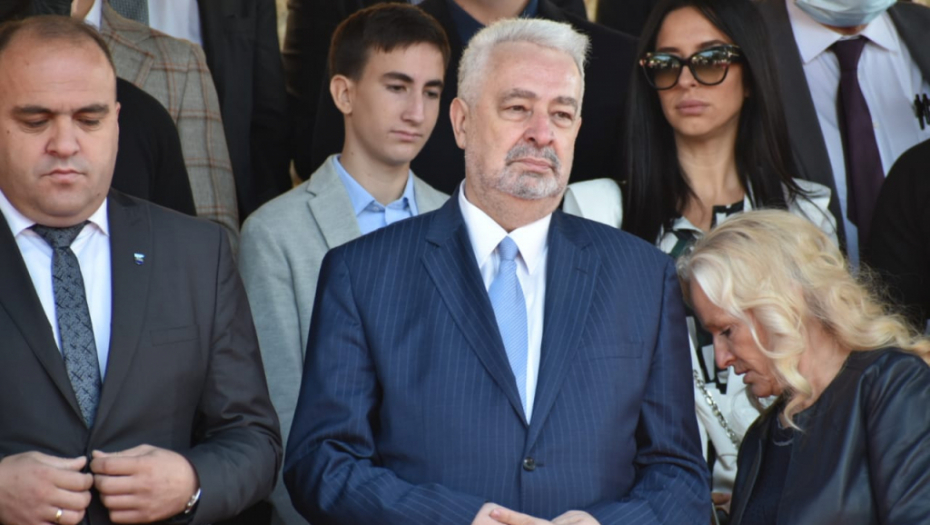 DAN D U CRNOJ GORI Abazović preživeo, Krivokapić na tankom ledu!