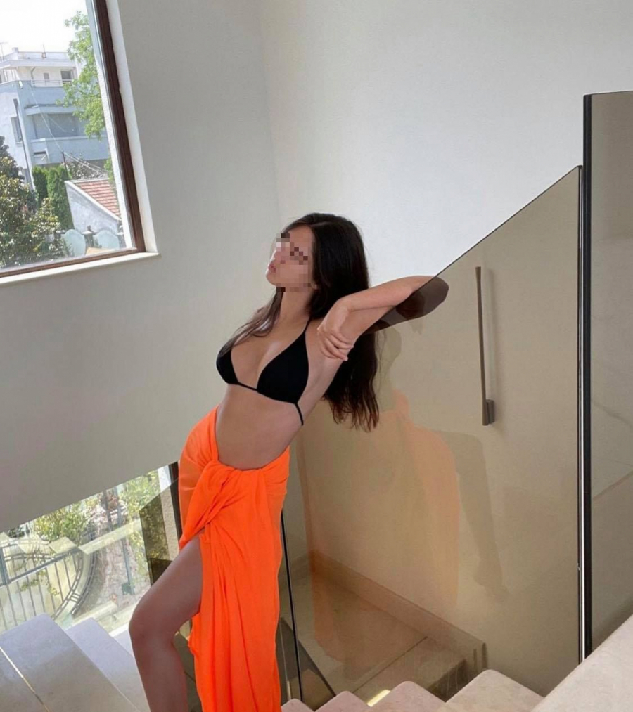 IZLUĐUJE IH NJENA GOLOTINJA Haris i Melina ne prate ćerku na Instagramu!