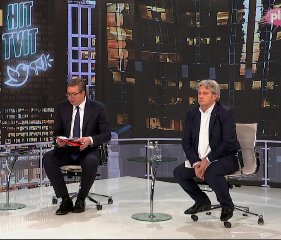 MALI VUKAN GRLI TELEVIZOR Predsednik otkrio emotivni momenat iz porodičnog života