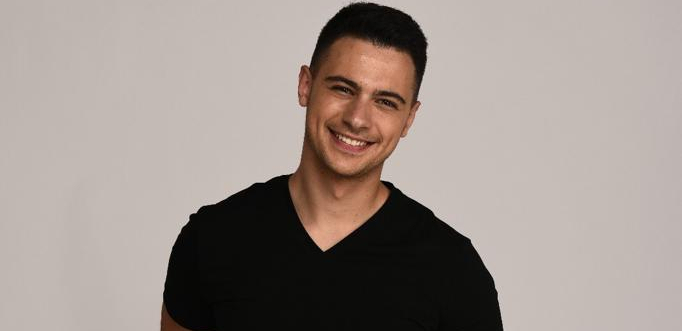 ZAVEO MISICU Mladi pevač objavio novu pesmu, a u spotu i ova lepotica!