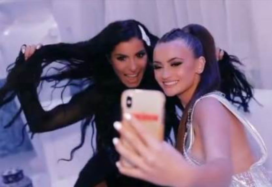 EVO KAKO IZGLEDA ĆERKA TRANSRODNE PEVAČICE Elektra Elit pokazala naslednicu!