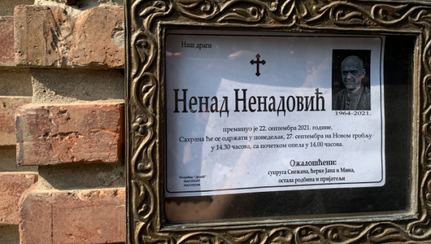 NE MOŽE DA IZDRŽI TUGU! Nenadovoj ćerki pozlilo na sahrani, hitno je izveli napolje!