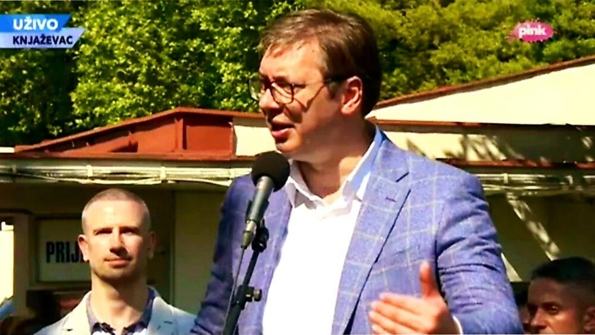 GORAN KARADŽIĆ: Sa našom čašću i majkom Srbijom se ne poigravajte, Srbija je večna dok su joj deca verna!