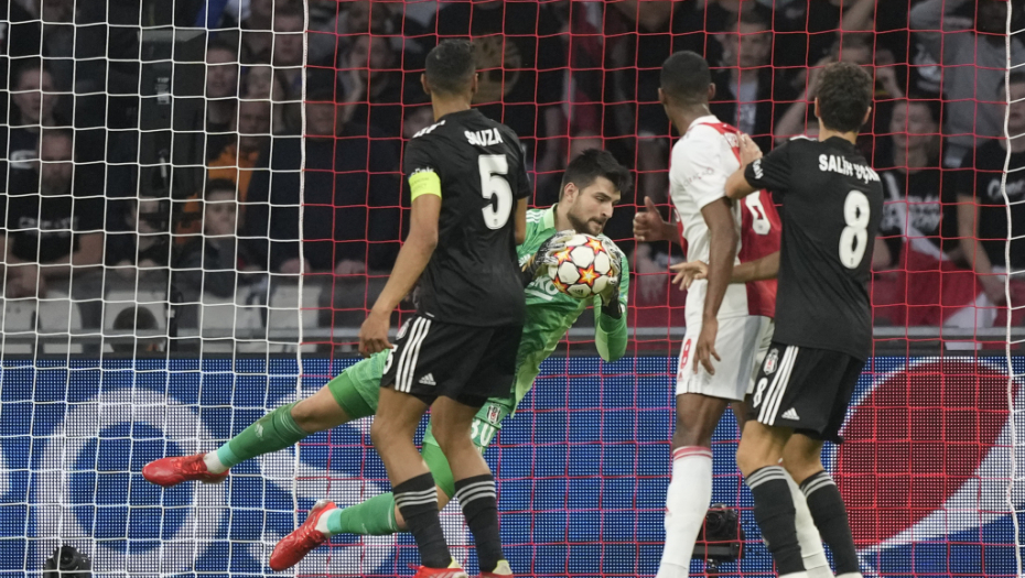 TADIĆ I AJAKS ZGRABILI NOVA TRI BODA! Dominatna partija 