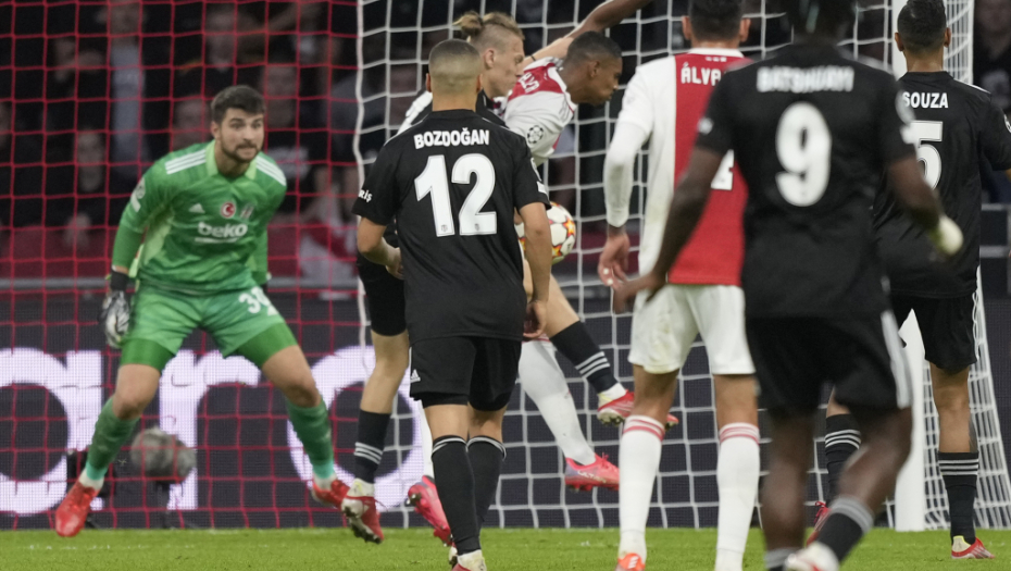 TADIĆ I AJAKS ZGRABILI NOVA TRI BODA! Dominatna partija 