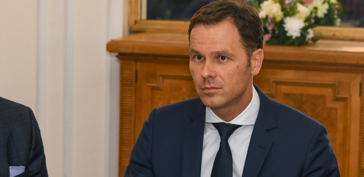 MALI NAJAVIO: Danas je isplata državne pomoći!