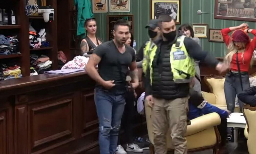 PRE ZADRUGE JE SNIMAO PO*NO FILMOVE Sandi Kojić javno obelodanio čime se sada bavi, a nakon ovog skandala u Zadruzi je opasno profitirao