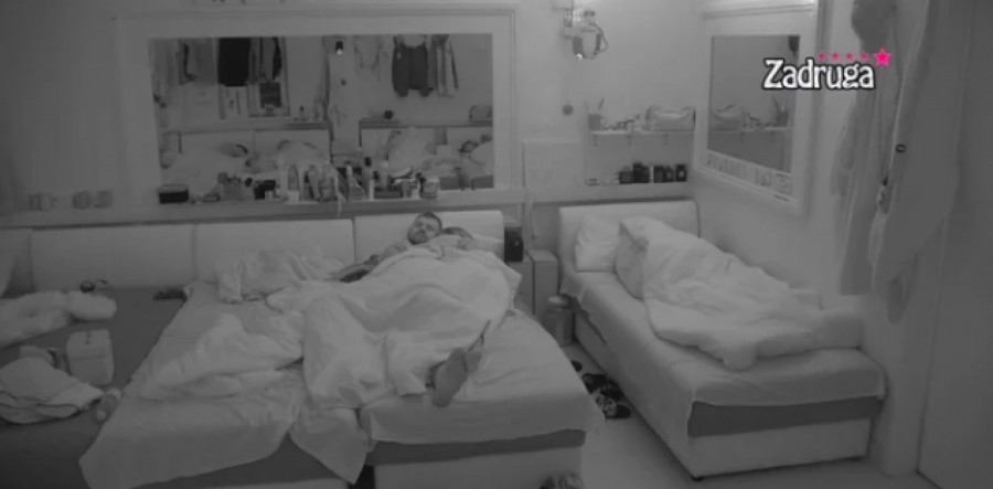 POGAZILA OBEĆANJE! Marijana završila kod Janjuša u krevetu, nije više mogla da izdrži!