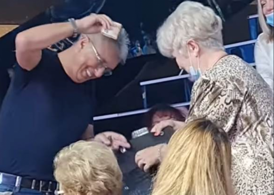 SAŠA POPOVIĆ EVRIMA KITIO PUBLIKU Nastao haos u Zvezdama Granda, a evo kako je sve izgledalo! (FOTO)