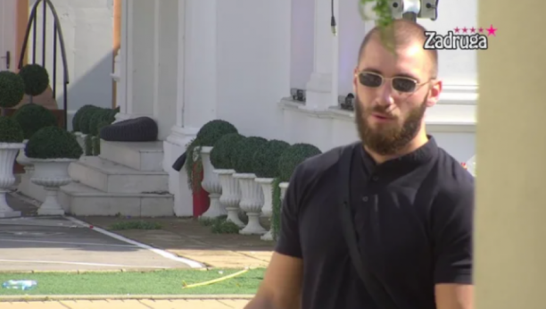 PI*ALI SU PO TEBI SLEPICE! Mensur uputio Milici užasne reči, nakon ovoga će navući još veći gnev javnosti!