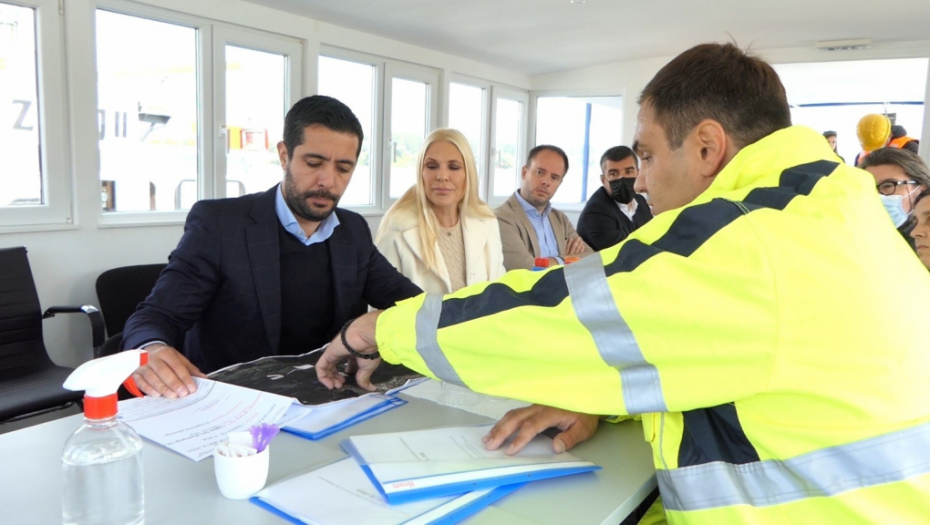 MINISTAR MOMIROVIĆ: Investicijama rešen problem plovnosti Dunava na sektoru Futog