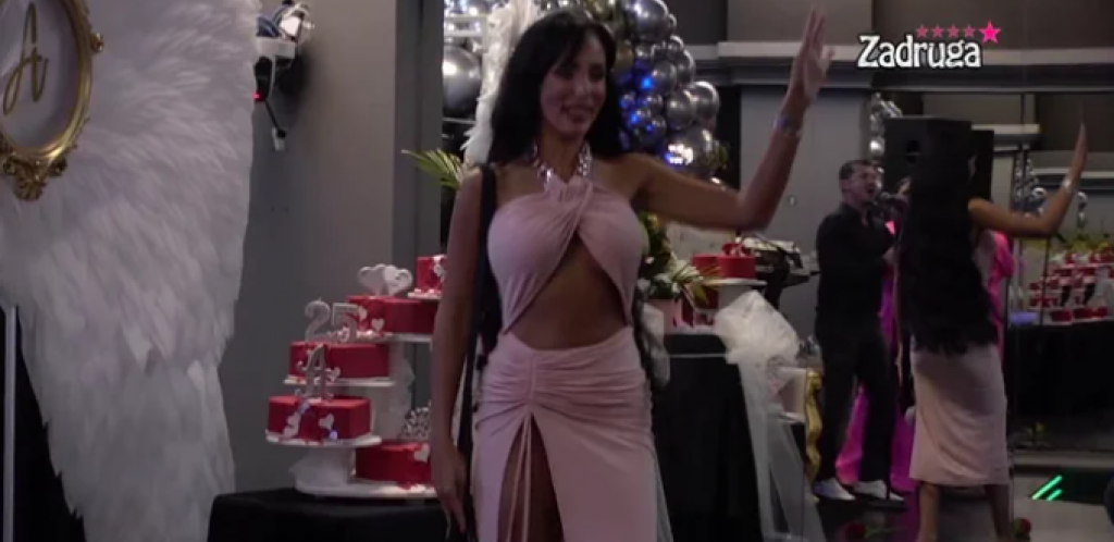 OTVORIO NOVČANIK, PA PRIREDIO GALA SLAVLJE Aleksandra Subotić proslavlja rođendan, a evo kakav luksuz joj je obezbedio suprug!
