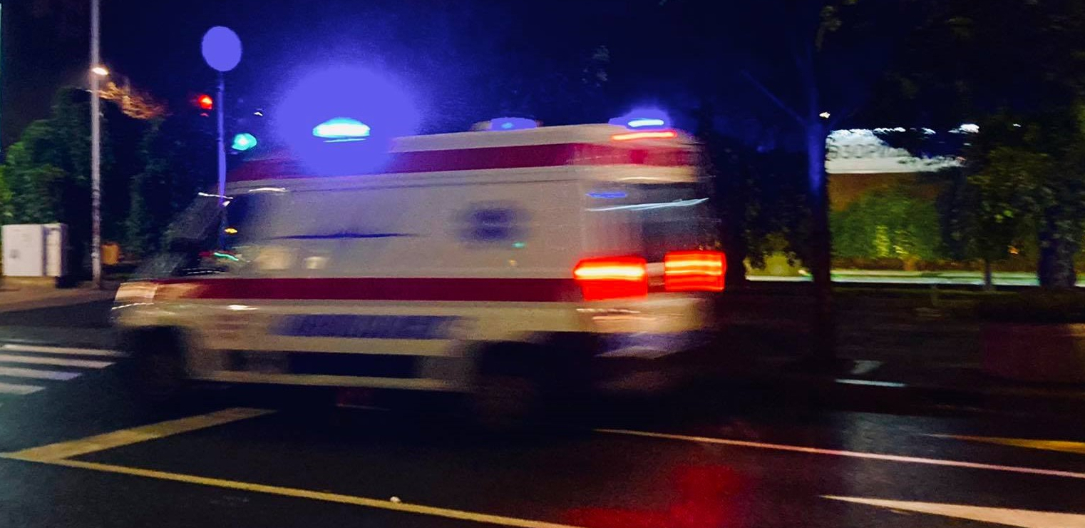 U BEOGRADU ''RADILE PESNICE'' NAKON SAOBRAĆAJKE Povređeni prevezen u Urgentni centar