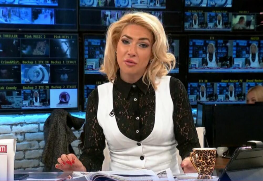 JOVANA JEREMIĆ U PROVOKATIVNOM IZDANJU Voditeljka zakopčana do grla, a ipak izgleda izazovno, ovo morate da vidite!