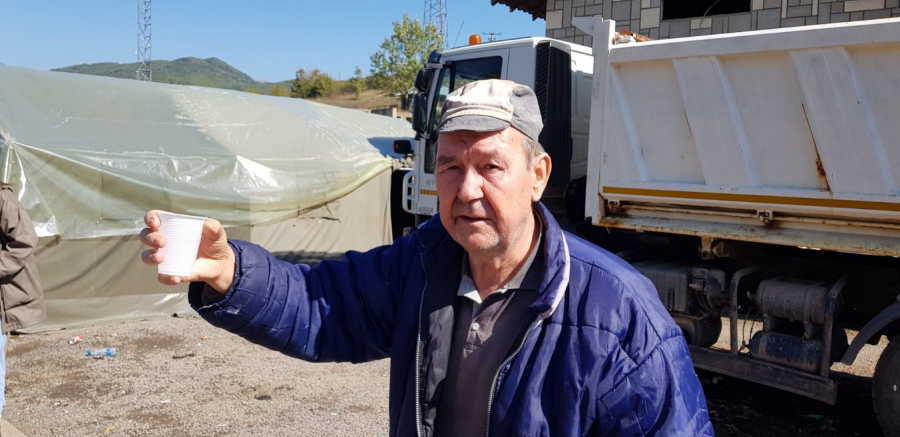 KRAJ DRAME ROSU napustio prostor oko Jarinja, građani uzvikuju Srbija, Srbija! (VIDEO)