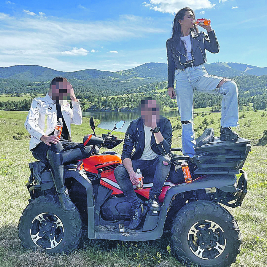 IVANA U PANICI Dečku poznate glumice operišu kičmu, a ovo je istina o njegovoj burnoj prošlosti