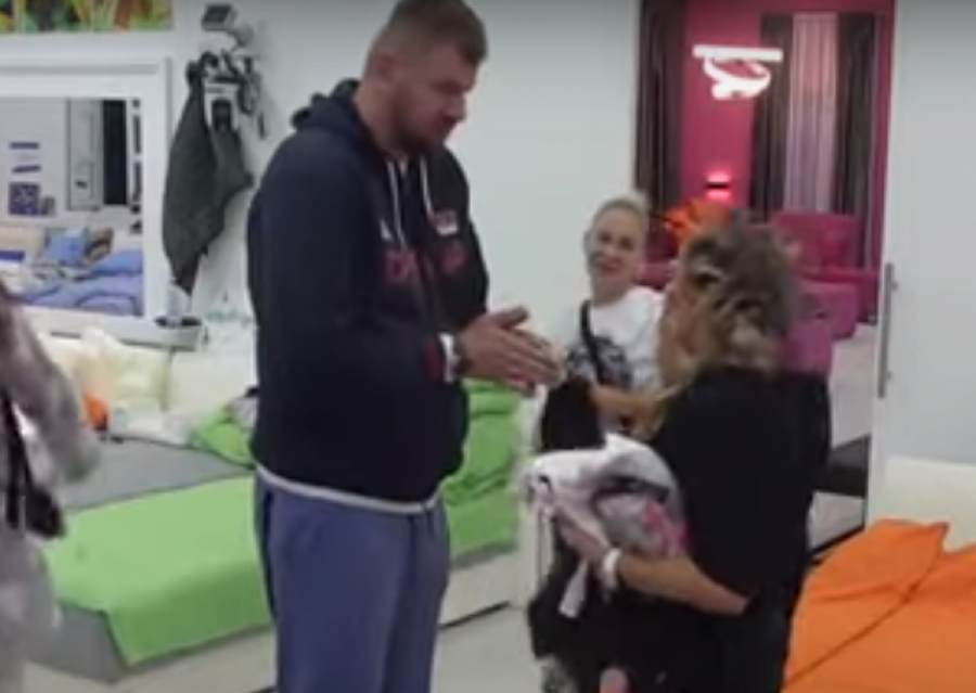 JANJUŠ NAZVAO MARIJANU IMENOM BIVŠE Ona se šokirala, nastao haos! (VIDEO)