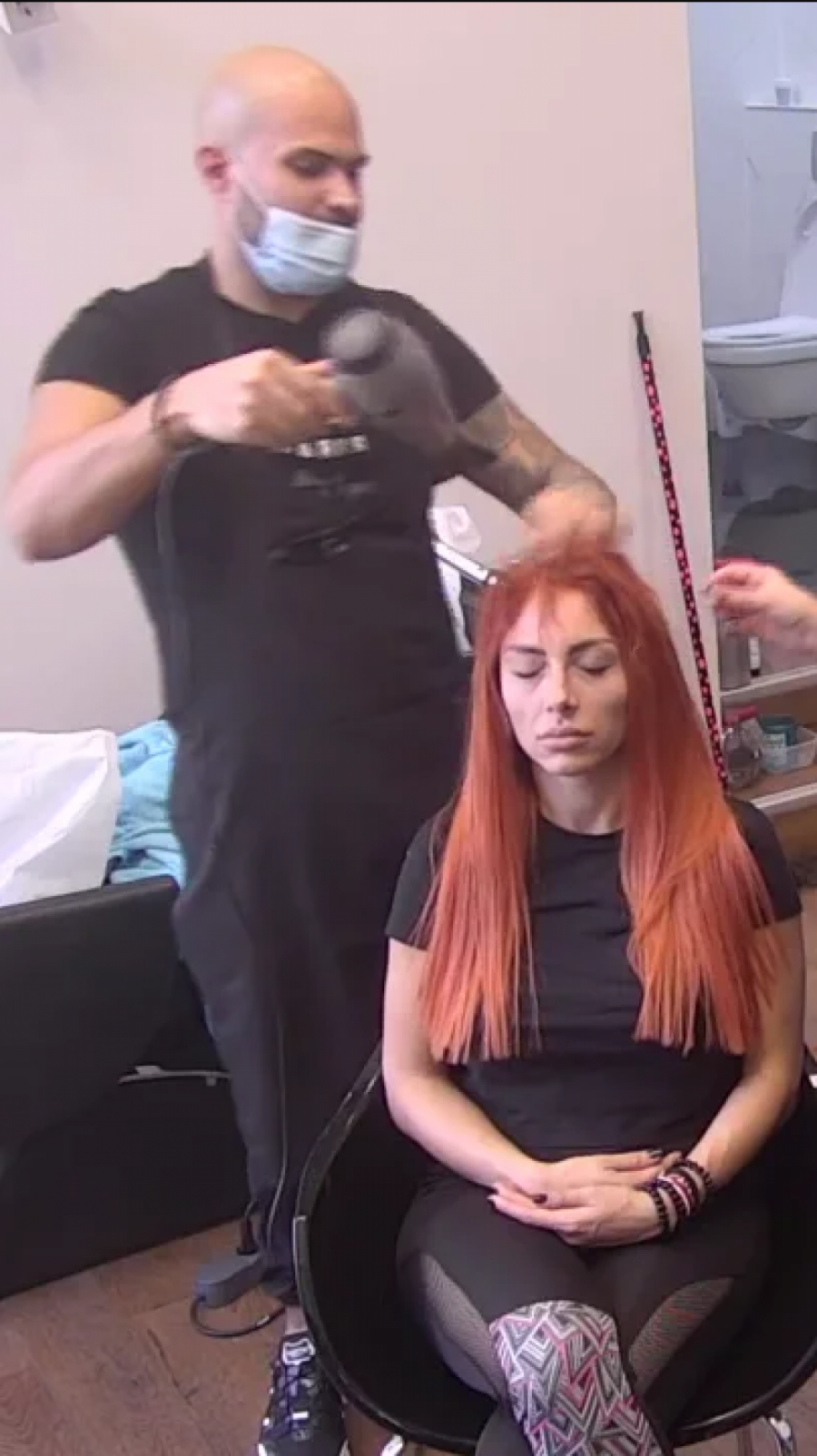 ŠOK TRANSFORMACIJA! Zadrugarka iz plavuše prešla u riđokose, da li biste je prepoznali?!