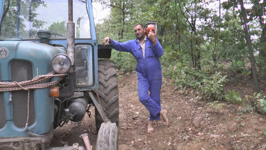 ČUDO NEVIĐENO KOD VELIKE PLANE Mladenovići decenijama poštuju neobičnu tradiciju (FOTO)