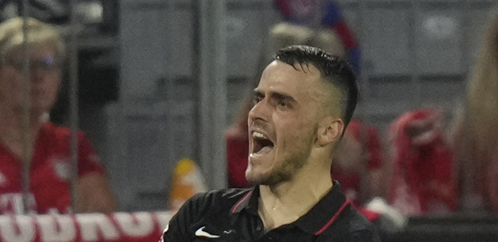 KOSTIĆ SRUŠIO MOĆNI BAJERN! Srbin asistirao, a zatim i postigao gol za prvi trijumf Ajntrahta u Bundesligi