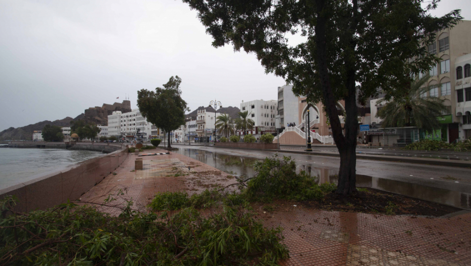 TROPSKI CIKLON POGODIO OMAN: Naređena hitna evakuacija, ima stradalih (VIDEO)
