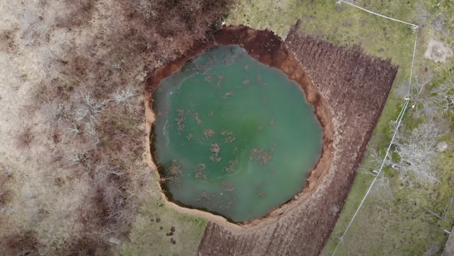 USKORO ĆE MOĆI DA SE VRATE U SVOJE KUĆE I NA IMANJA Počela sanacija sedam vrtača kod Hrvatske Kostajnice