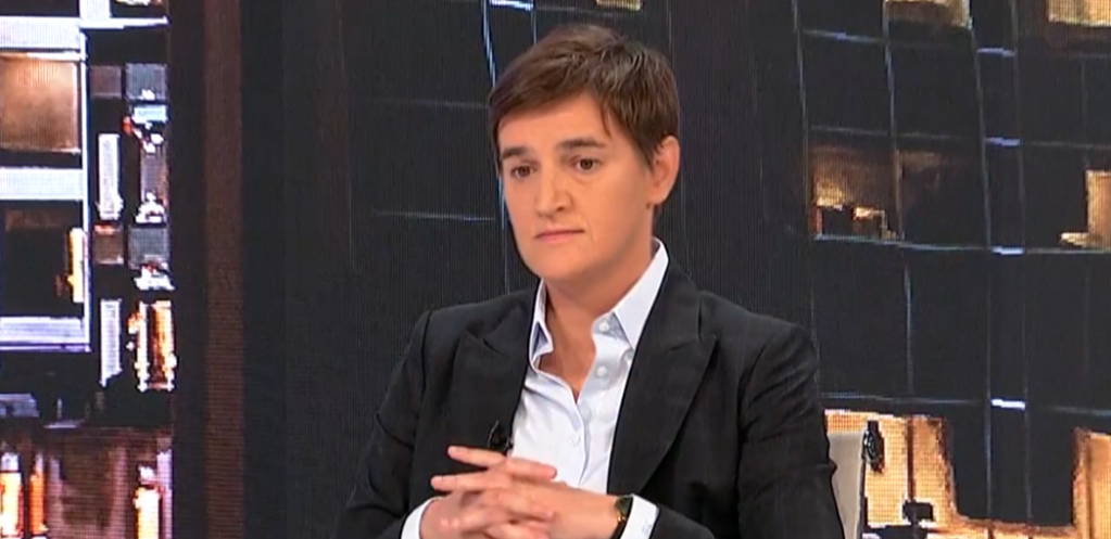 ANA BRNABIĆ VIDNO POTRESENA Teško mi je da pričam o tome, to je ogroman gubitak za moju porodicu