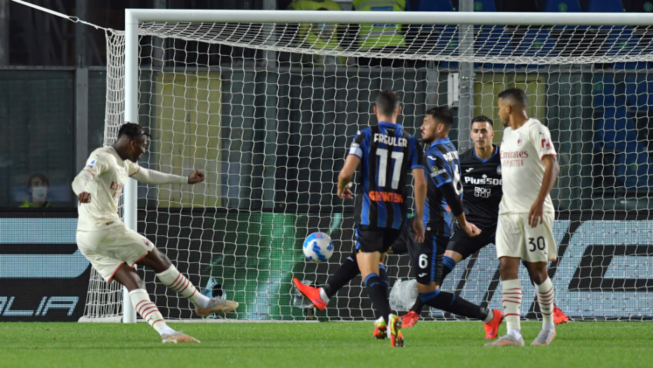 ČELSI OBARA SVE REKORDE Plavci dovode najboljeg igrača Serije A?