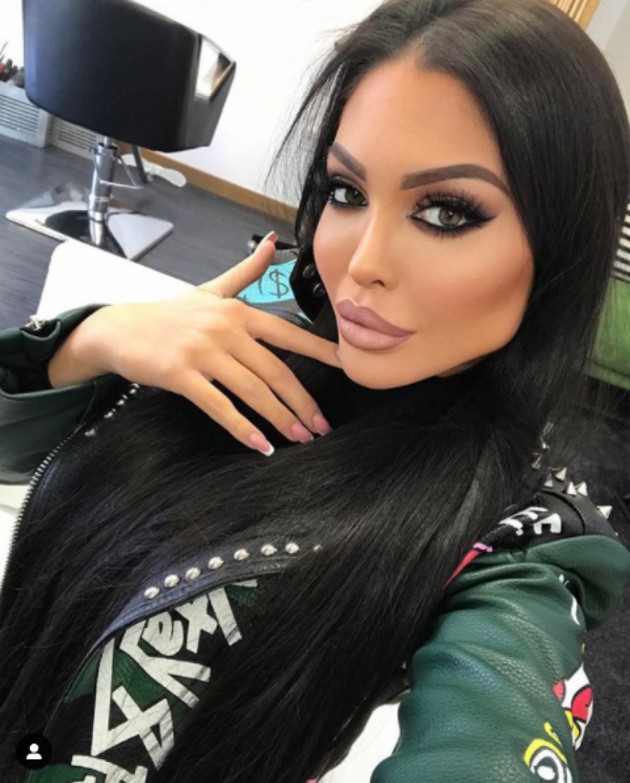 MAJA MARINKOVIĆ VEČERAS STIŽE U ŠIMANOVCE! Produkcija izdala zvanično saopštenje, starleta ulazi da napravi skandal u Beloj kući!