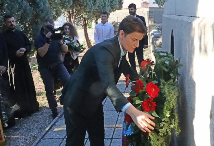 Premijerka Brnabić tokom posete Mostaru prisustvovala i pomenu Aleksi Šantiću!
