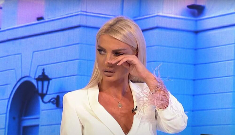 MILICA KEMEZ OTKRILA JEZIVE DETALJE IZ DETINJSTVA: Gledala sam kako sestru udara motikom po glavi, krv joj se slivala niz lice!