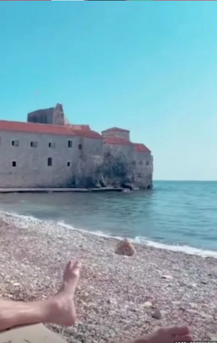 TRUDNA KAĆA I GOBELJA UŽIVAJU SAMI NA PLAŽI Odmaraju okruženi prelepom prirodom, pevačica nikad srećnija