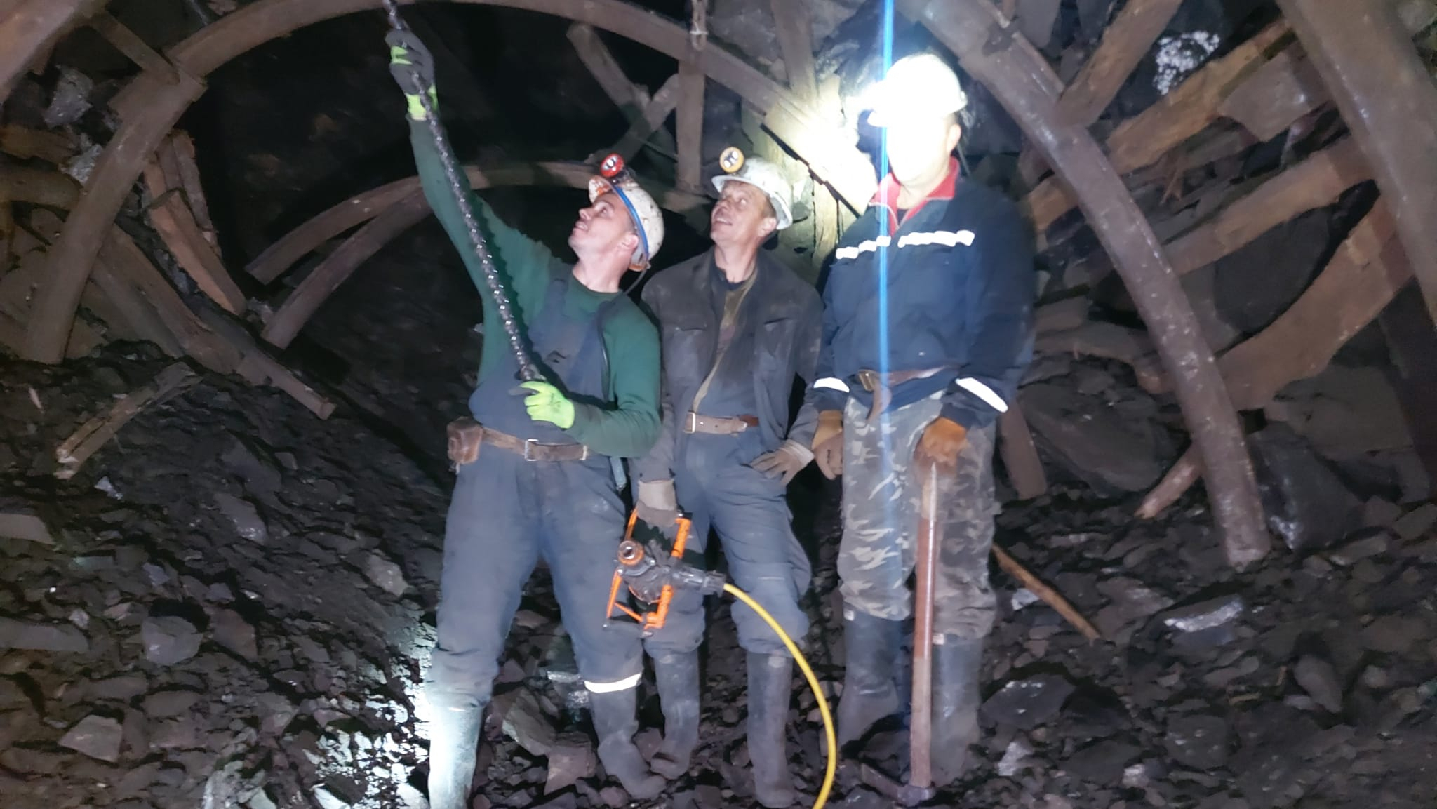 RUDNIK ŠTAVALJ SNABDEVA POLA SRBIJE ZA OGREV Iz jama dubokih hiljadu metara nadmorske visine kopa se najkvalitetniji ugalj (FOTO)