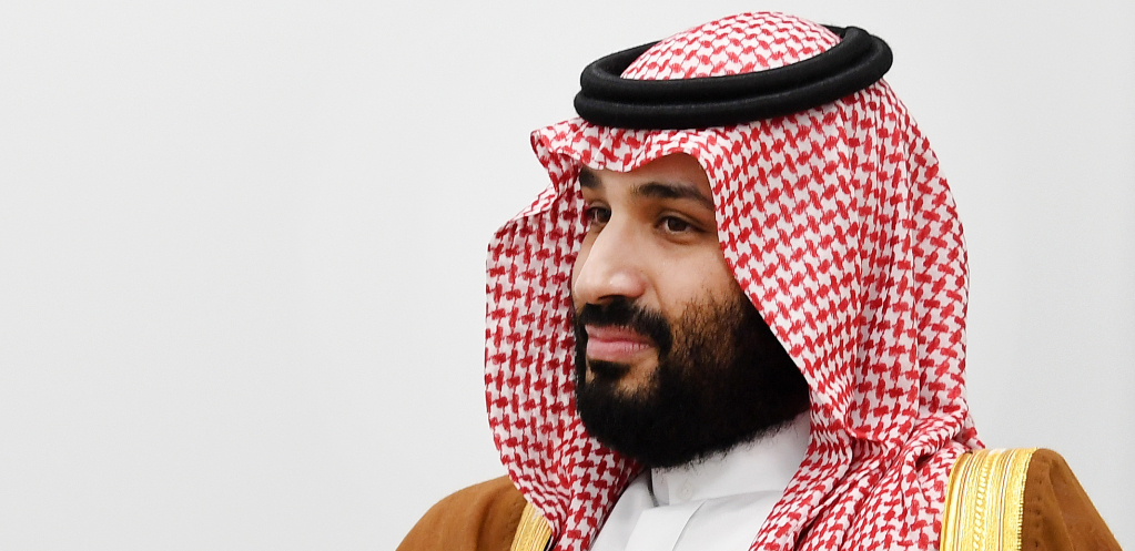 ŠEIK KUPUJE CRNO-BELE Od cifre boli glava!