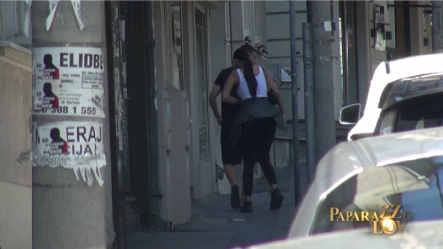 KAĆA PROŠETALA STOMAK Pevačica usnimljena tokom kupovine s Gobeljom!